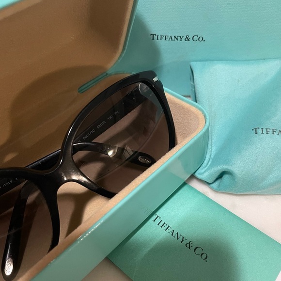 Authentic Tiffany & Co. Signature CatEye Black Sunglasses Gradient Black Lens
